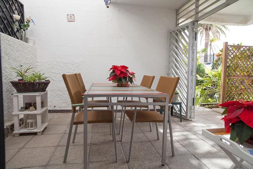 Apartamento La Alhambra Iii San Agustin Apartamento